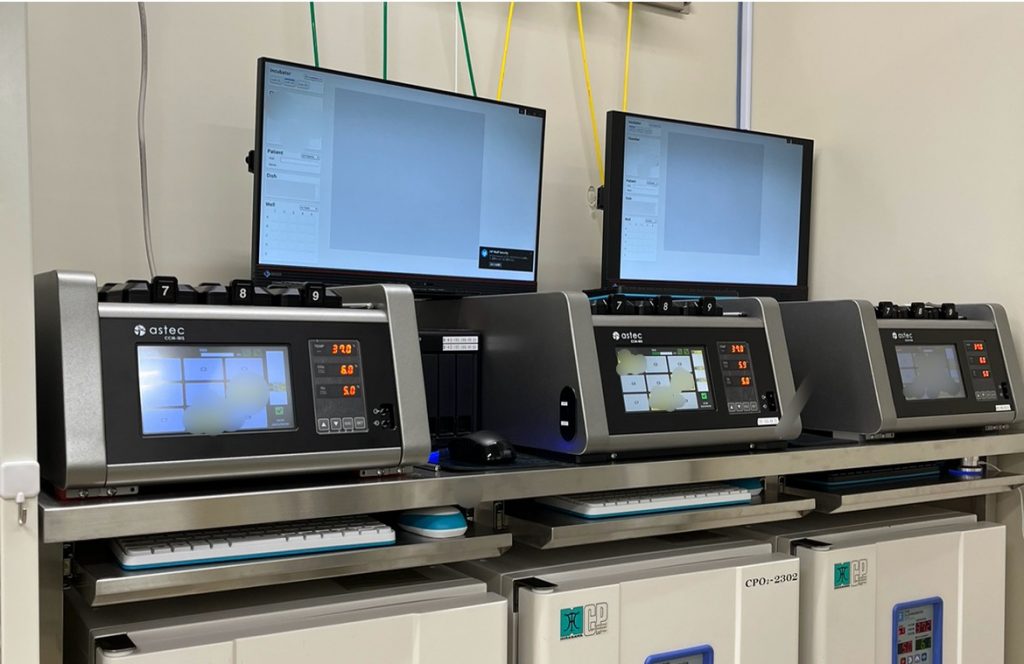 タイムラプスインキュベーター