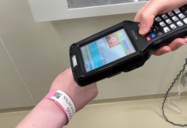 バーコード認証の実施風景